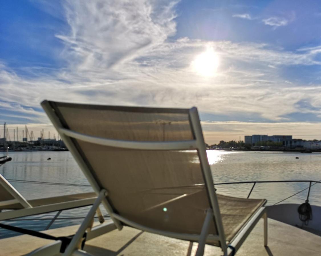Le Bateau Ivre Hotel Bordeaux Bagian luar foto